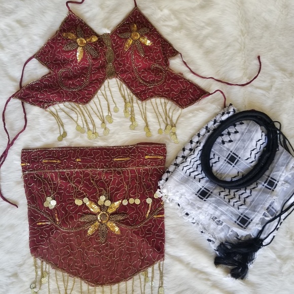 Beautiful Hand Beaded Bellydancing two piece - Picture 1 of 7